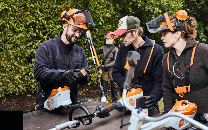 Essential Battery Tools for Professional Landscapers